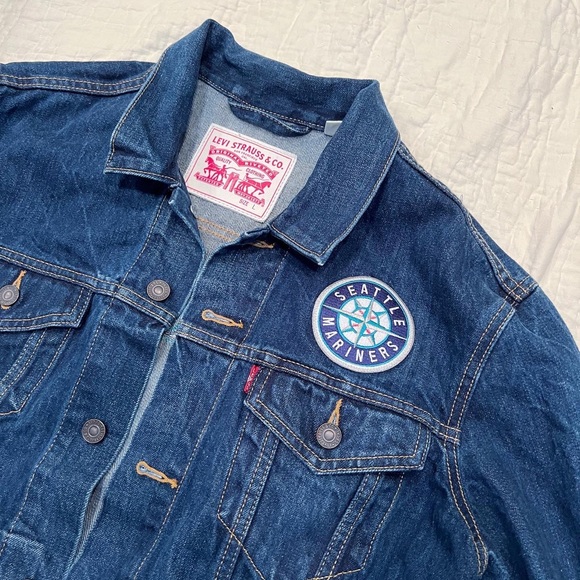 Levi’s Seattle Mariners official collab denim jacket adult large